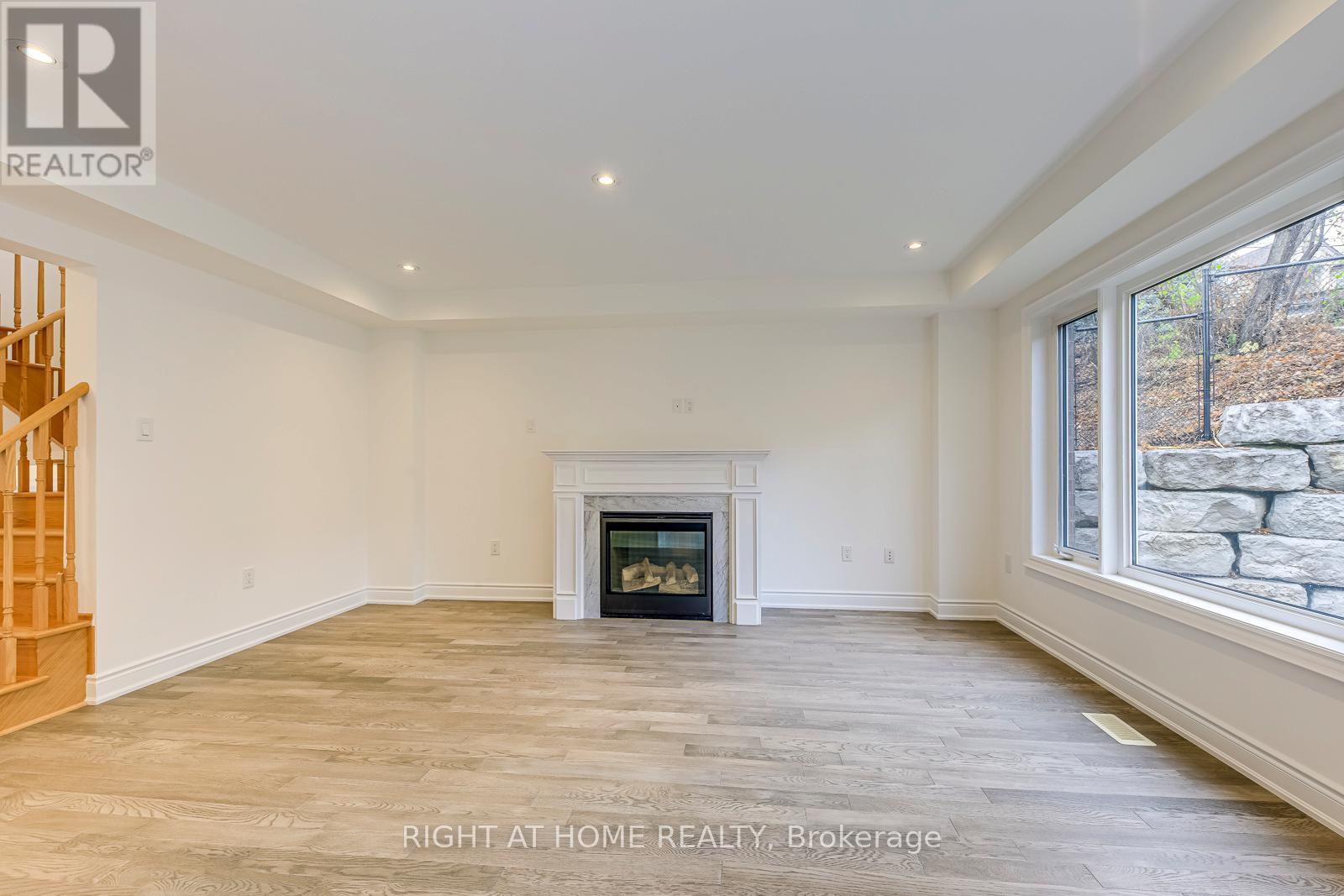 2581 Islington Avenue, Toronto, Ontario  M9V 4A2 - Photo 11 - W12581464