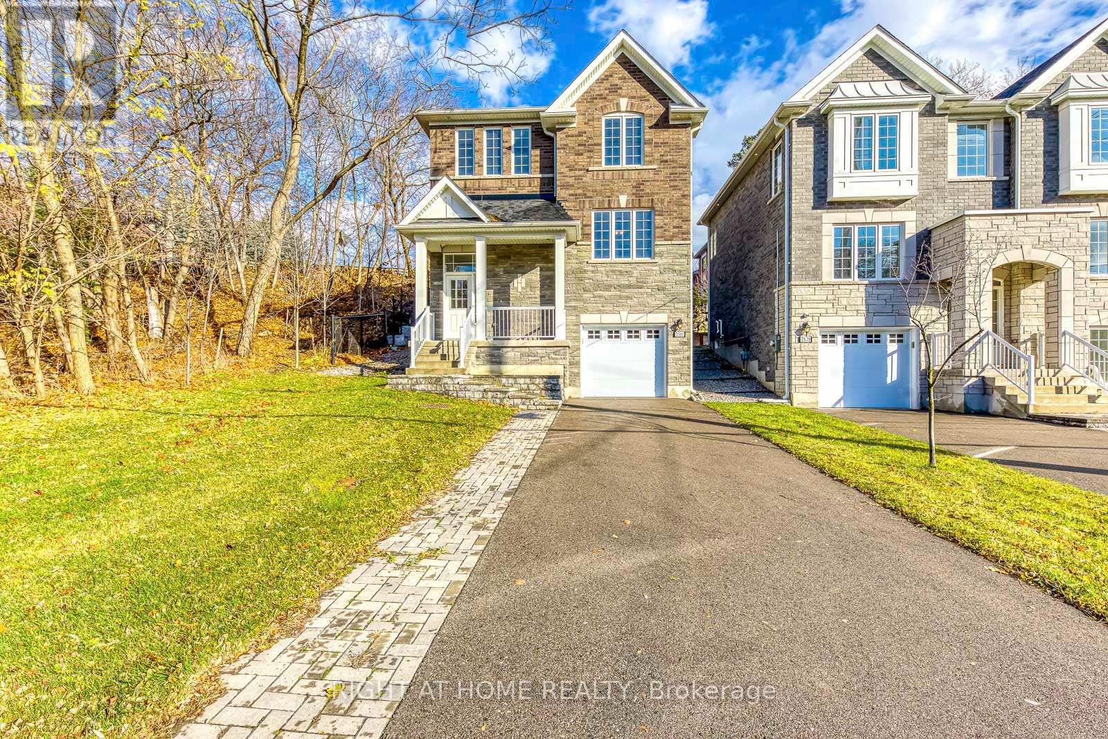 2581 Islington Avenue, Toronto, Ontario  M9V 4A2 - Photo 3 - W12581464