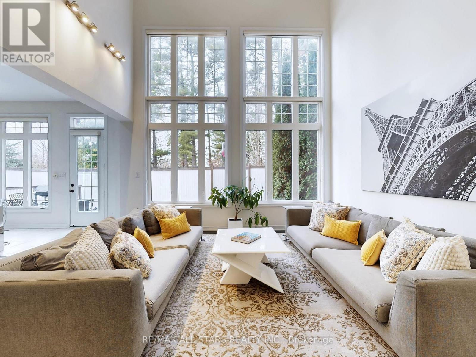 2 Yorkton Boulevard, Markham, Ontario  L6C 0J9 - Photo 4 - N12581078