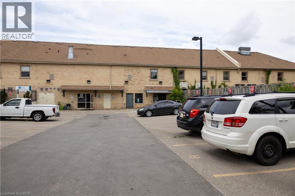 347 Colborne Street, Brantford, Ontario  N3S 3N2 - Photo 18 - 40794033