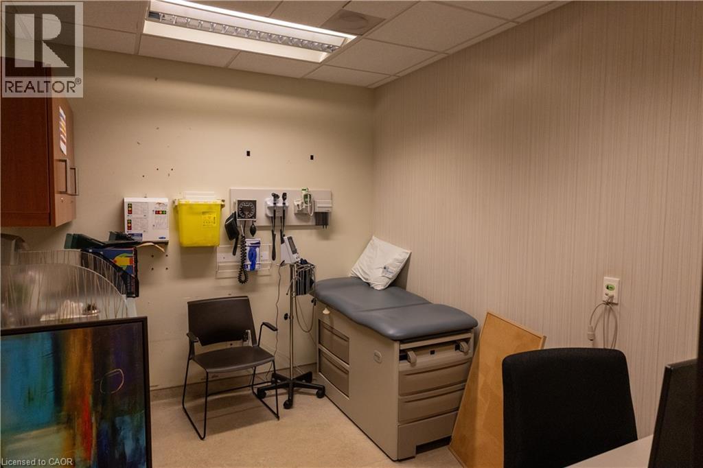 347 Colborne Street, Brantford, Ontario  N3S 3N2 - Photo 8 - 40794033