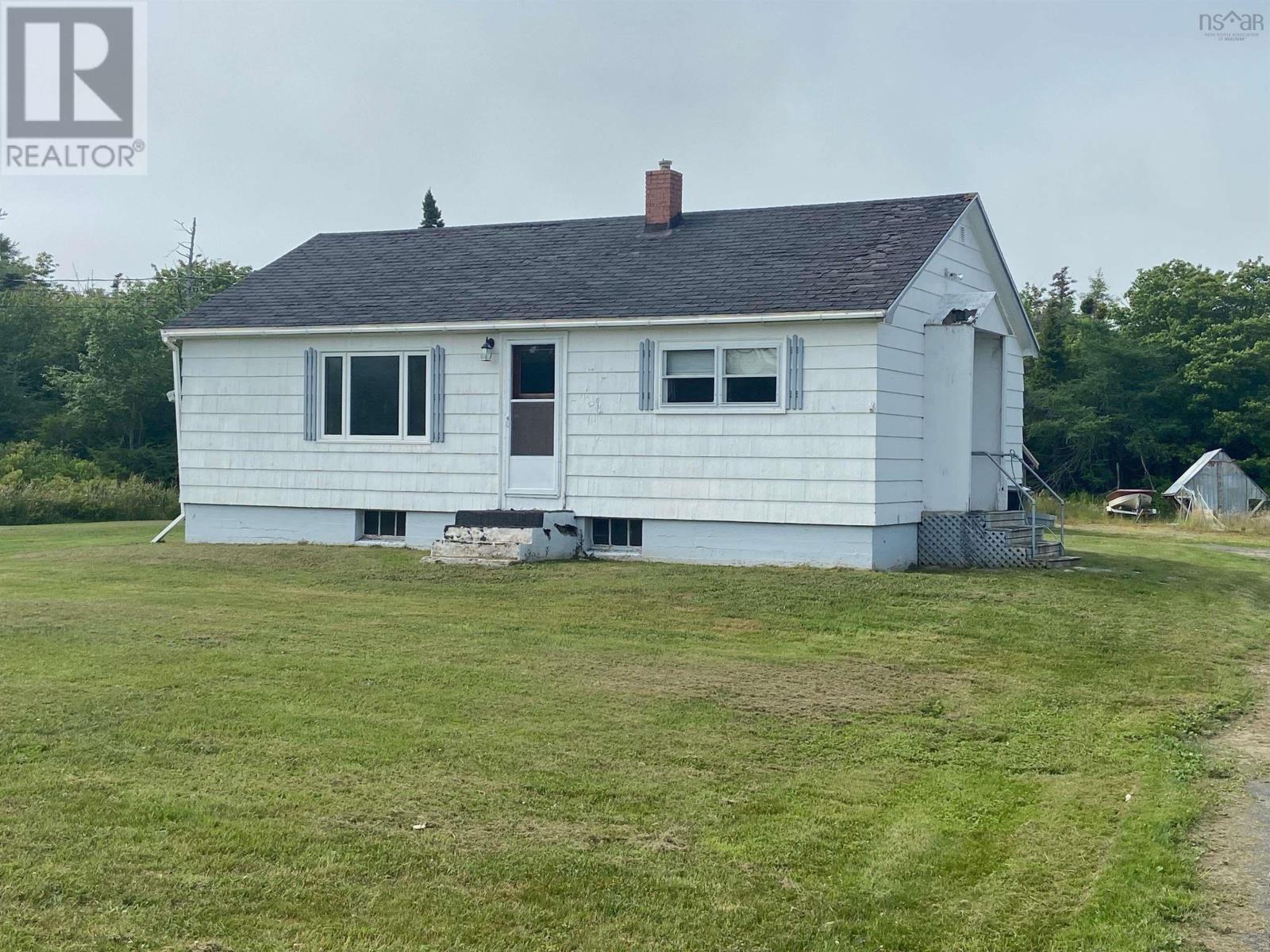 42 Abbotts Harbour Road, Middle West Pubnico, Nova Scotia