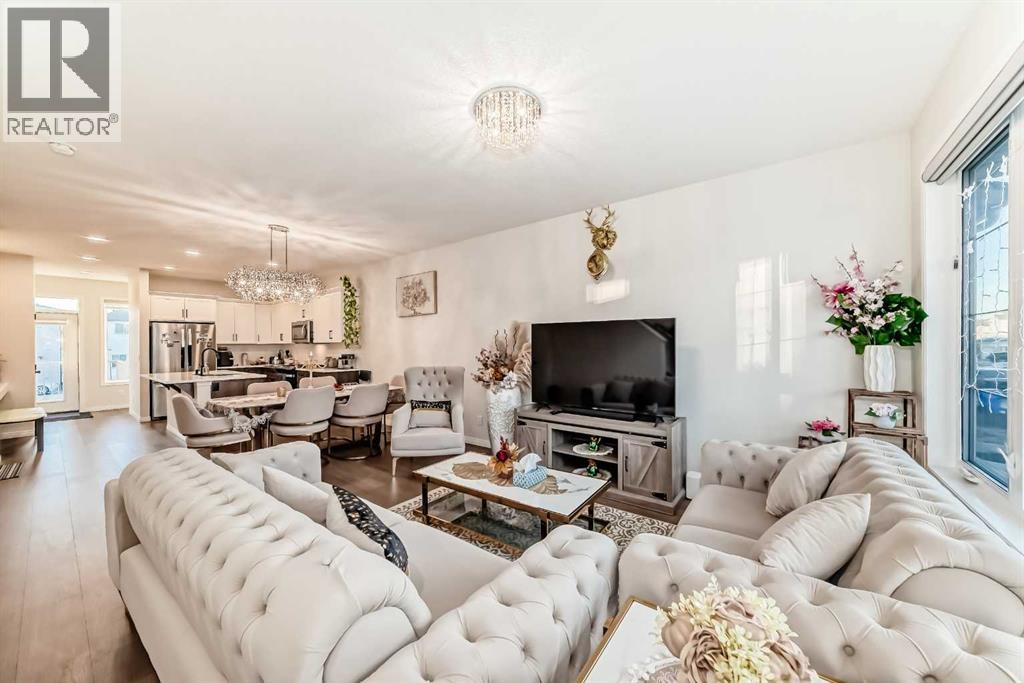 235 Cornerbrook Road Ne, Calgary, Alberta  T3N 2J3 - Photo 4 - A2267495