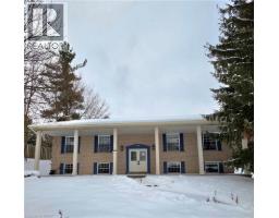 231 FREELTON Road, Freelton, Ontario
