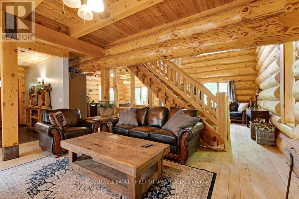 540 Ski Hill Road, Mississippi Mills, Ontario  K0A 2X0 - Photo 12 - X12489644