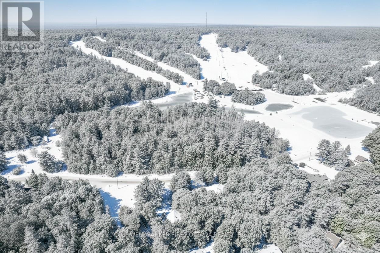 540 Ski Hill Road, Mississippi Mills, Ontario  K0A 2X0 - Photo 2 - X12489644