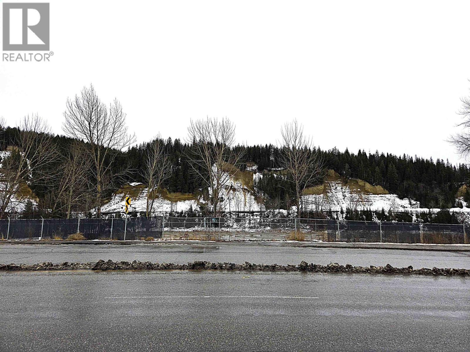 2707 Queensway Street, Prince George, British Columbia  V2L 4M3 - Photo 4 - C8074511