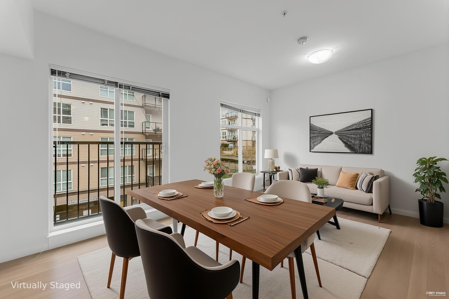 303 13728 108 Avenue, Surrey, British Columbia  V3T 0G2 - Photo 2 - R3071135