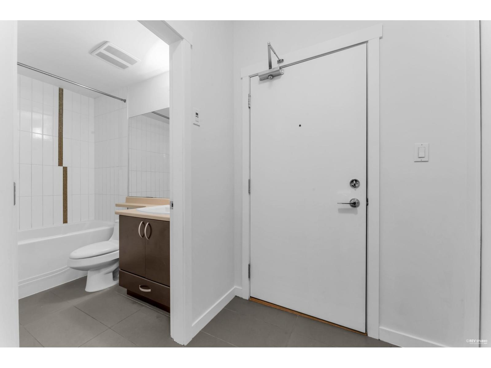 303 13728 108 Avenue, Surrey, British Columbia  V3T 0G2 - Photo 14 - R3071135