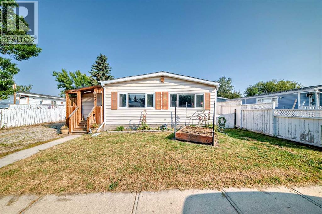 842 Briarwood Road, Strathmore, Alberta T1P 1E8 - Photo 1 - A2255913