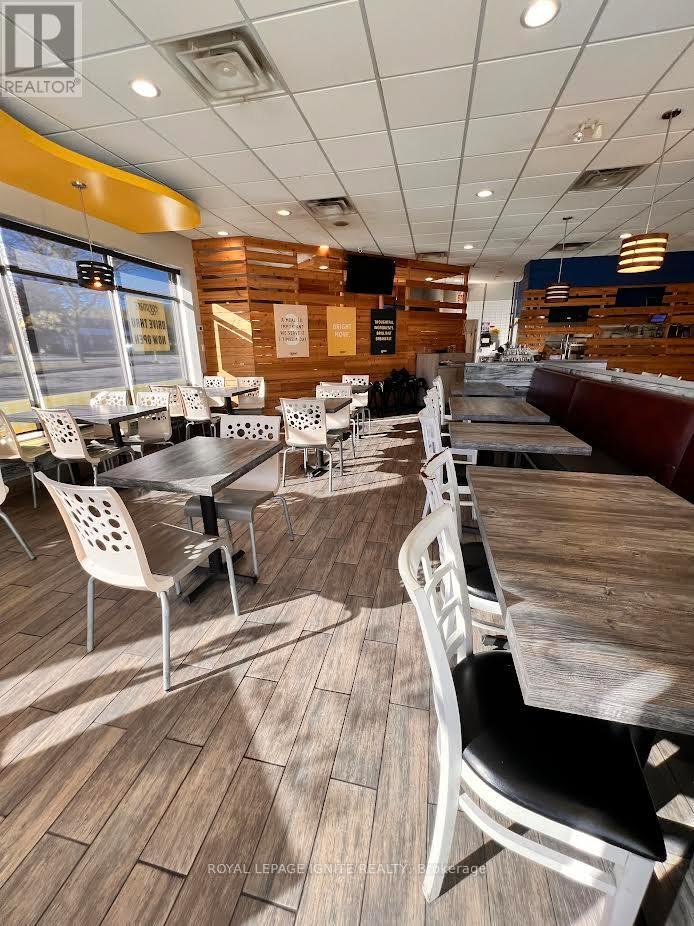 1060 Innisfil Beach Rd. Road S, Innisfil, Ontario L9S 2M5 - Photo 3 - N12634740