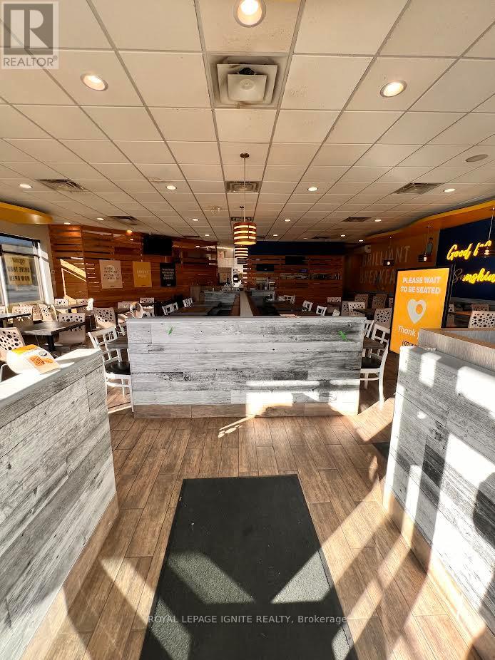 1060 Innisfil Beach Rd. Road S, Innisfil, Ontario L9S 2M5 - Photo 7 - N12634740