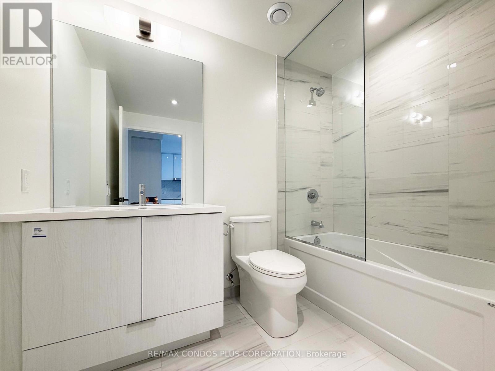 815 - 8 Interchange Way, Vaughan, Ontario  L4K 0R2 - Photo 13 - N12634772