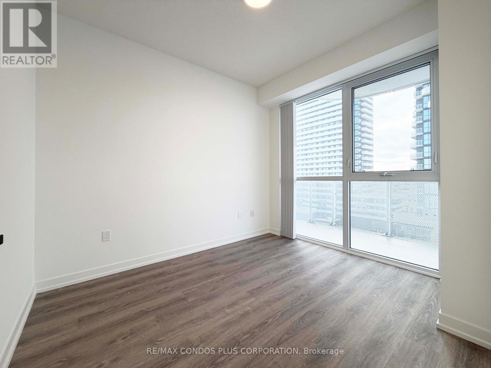 815 - 8 Interchange Way, Vaughan, Ontario  L4K 0R2 - Photo 8 - N12634772