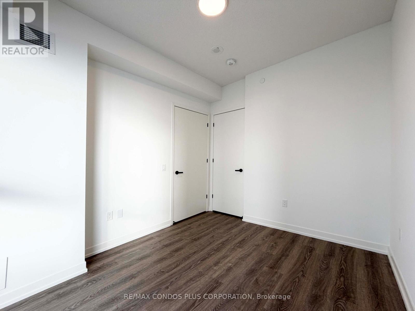 815 - 8 Interchange Way, Vaughan, Ontario  L4K 0R2 - Photo 9 - N12634772