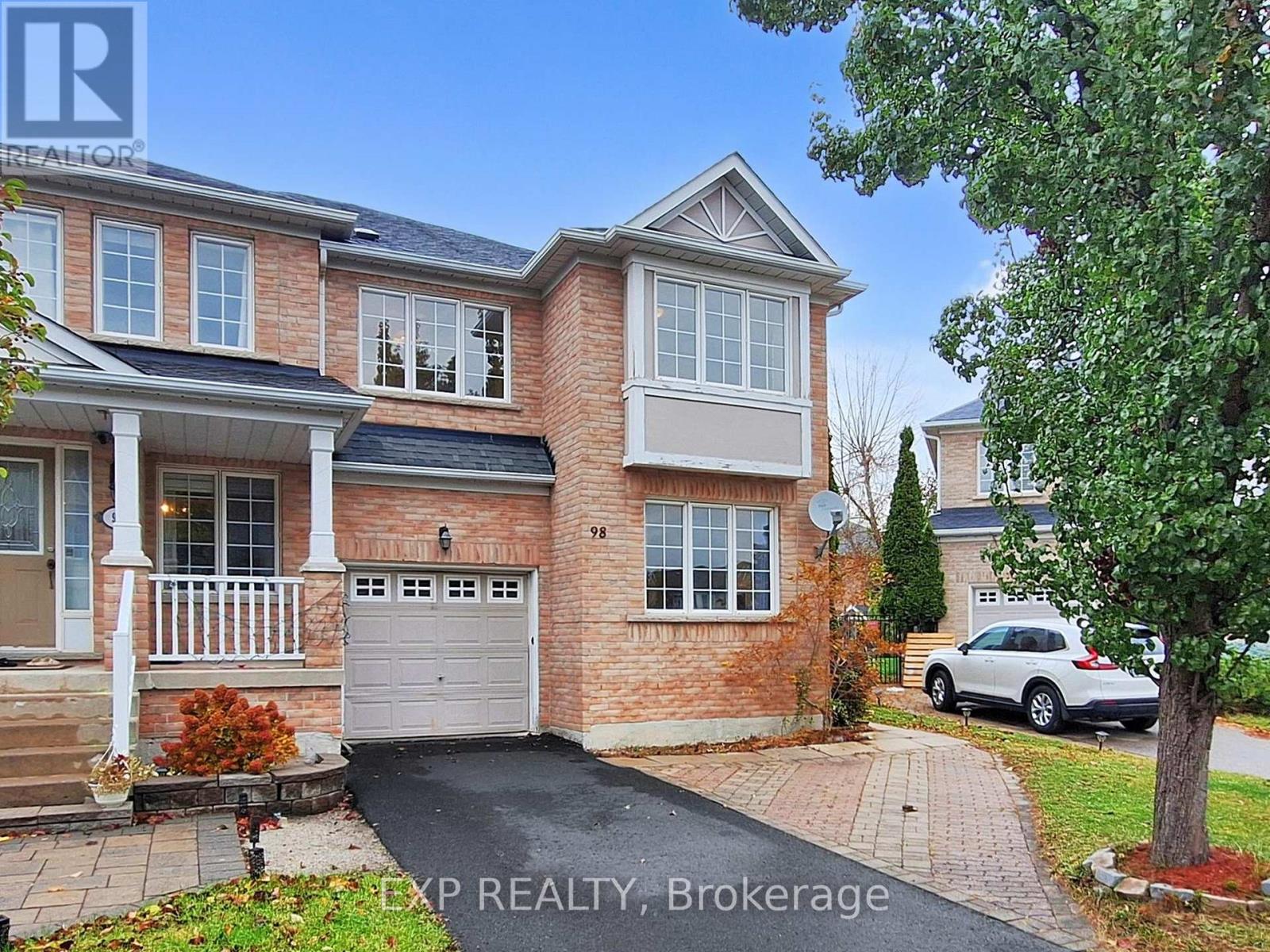 98 LOWTHER LOWER AVENUE, Richmond Hill, Ontario