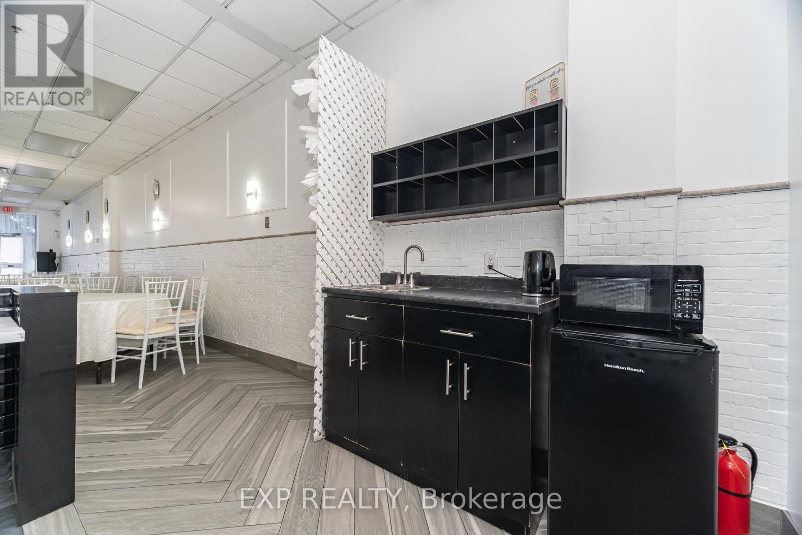 #3 - 3232 Steeles Avenue W, Vaughan, Ontario  L4K 4C8 - Photo 17 - N12634794