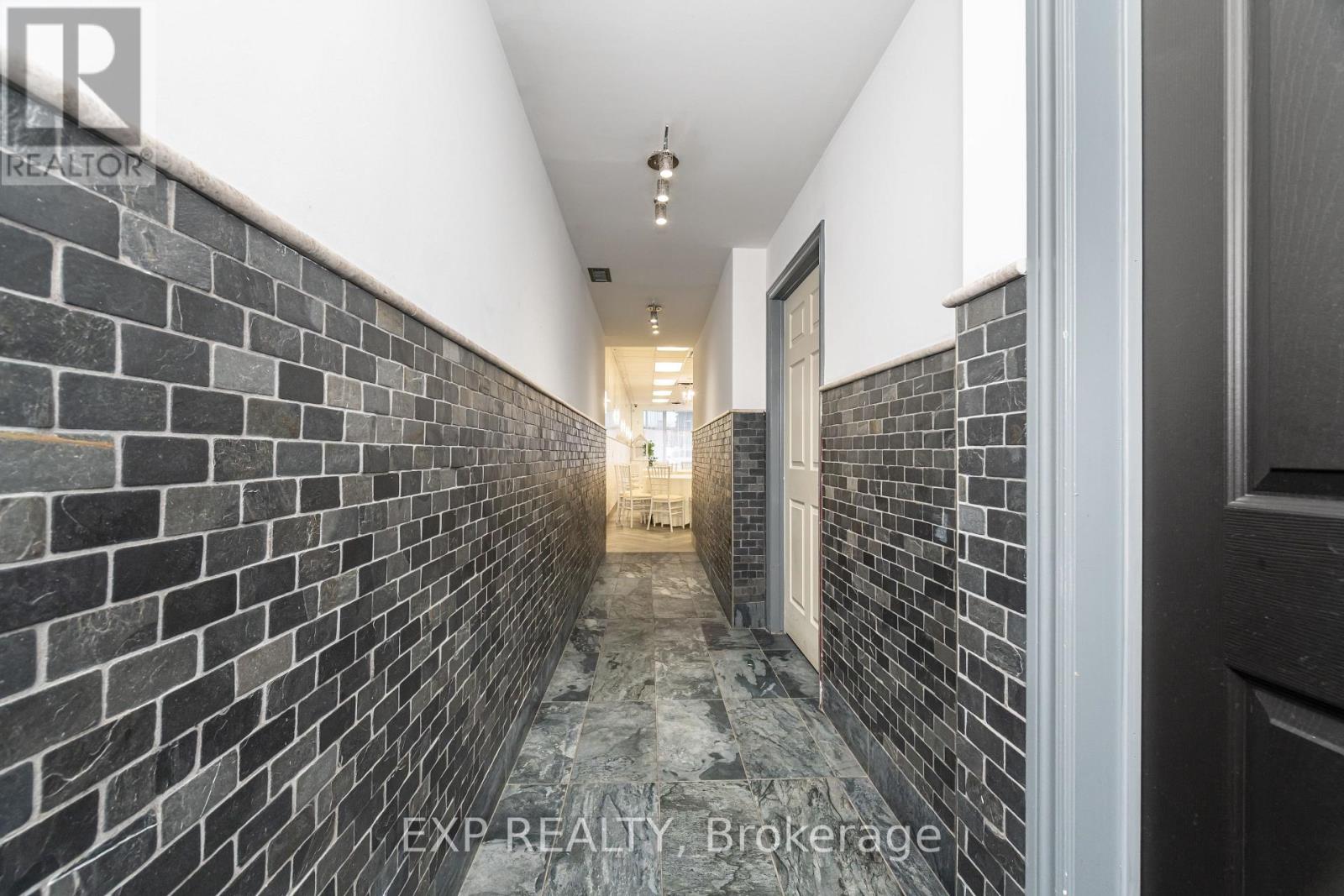 #3 - 3232 Steeles Avenue W, Vaughan, Ontario  L4K 4C8 - Photo 19 - N12634794