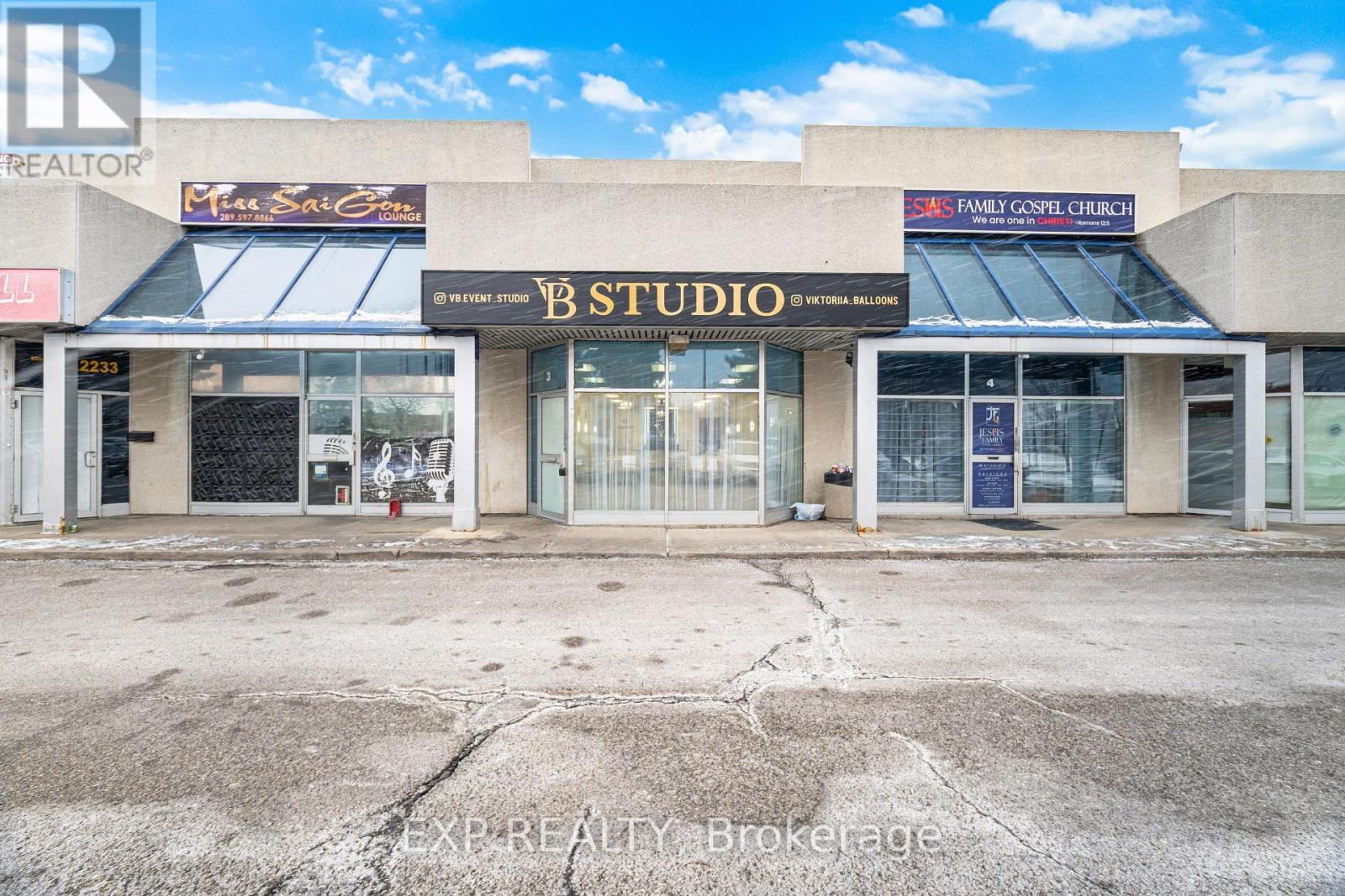 #3 - 3232 Steeles Avenue W, Vaughan, Ontario  L4K 4C8 - Photo 2 - N12634794