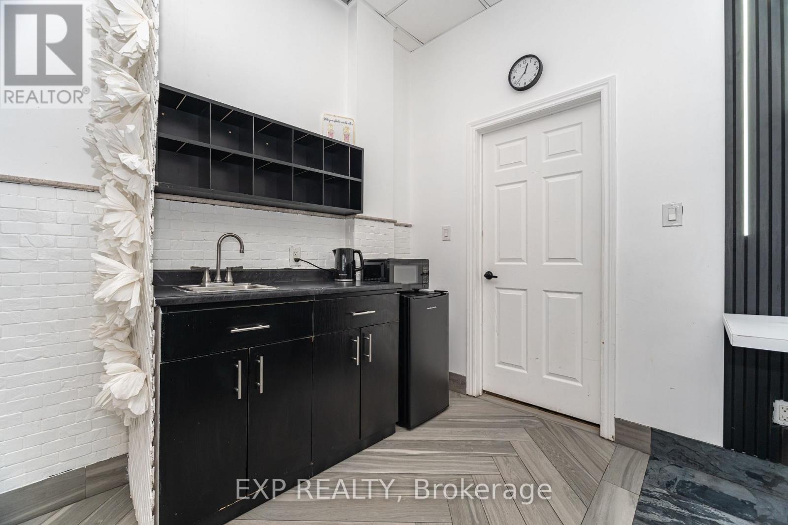 #3 - 3232 Steeles Avenue W, Vaughan, Ontario  L4K 4C8 - Photo 24 - N12634794