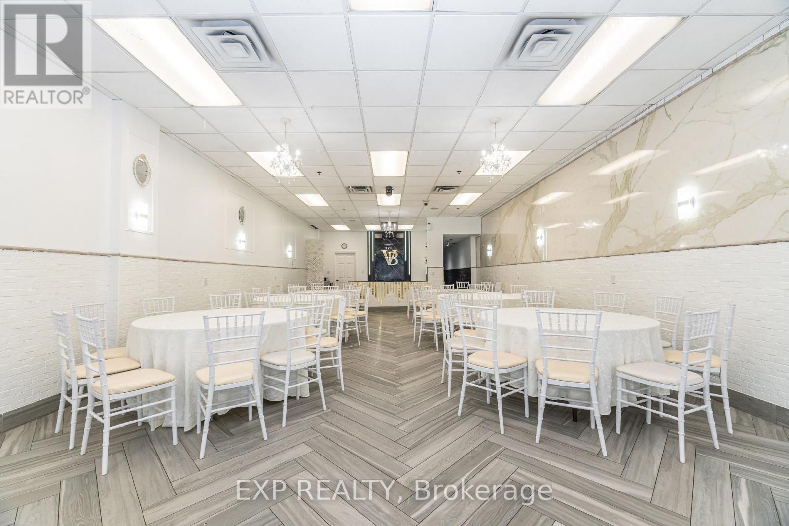 #3 - 3232 Steeles Avenue W, Vaughan, Ontario  L4K 4C8 - Photo 3 - N12634794