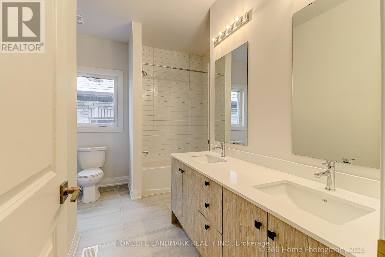 241 Seguin Street, Richmond Hill, Ontario  L4E 2Y5 - Photo 24 - N12634796