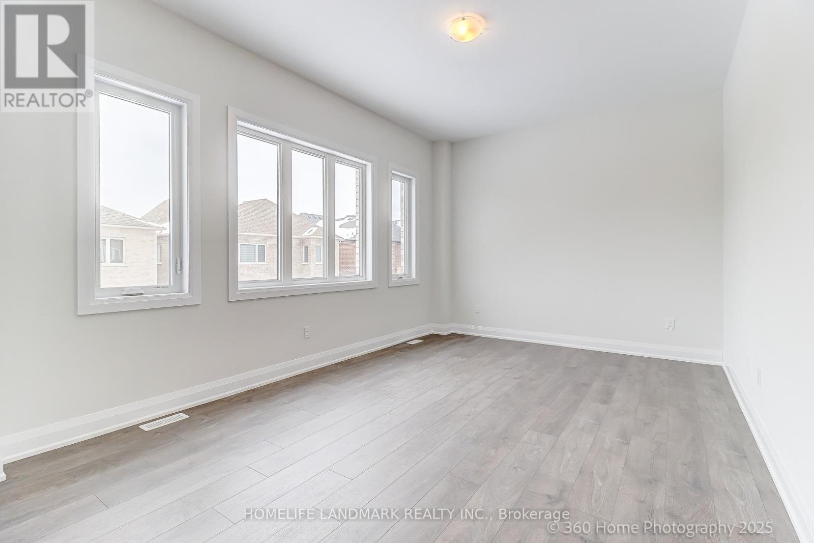 241 Seguin Street, Richmond Hill, Ontario  L4E 2Y5 - Photo 7 - N12634796