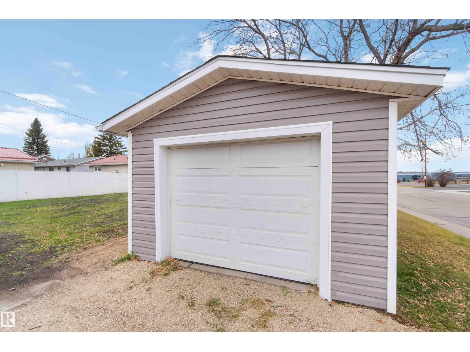 5039 49 St, Gibbons, Alberta  T0A 1N0 - Photo 45 - E4463529