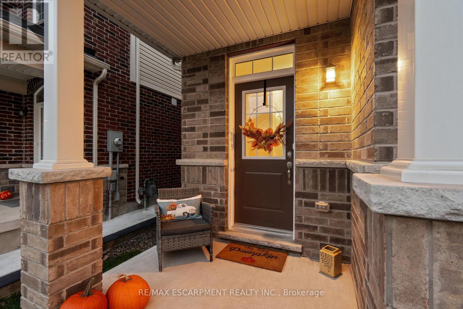 9 Elsegood Drive, Guelph, Ontario  N1L 0R5 - Photo 5 - X12485471