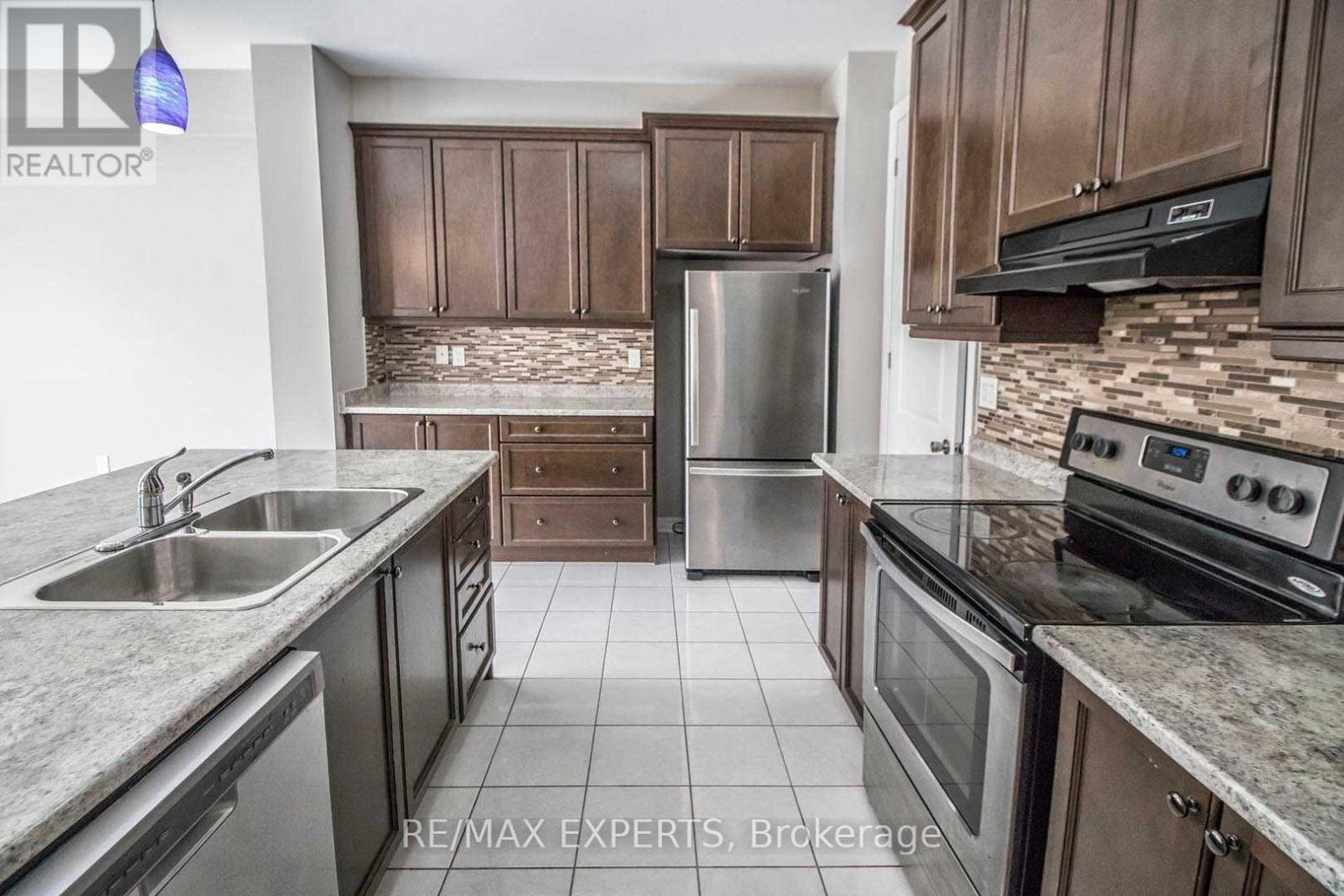 Upper - 15 Giltspur Road, Brampton, Ontario  L7A 0Y9 - Photo 10 - W12634724