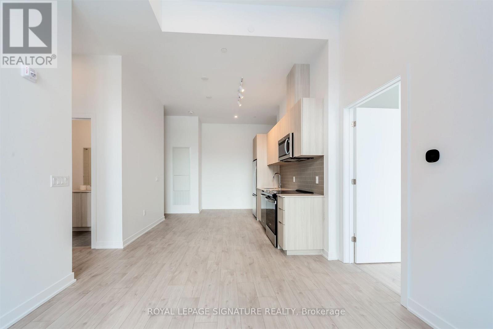 105 - 720 Whitlock Avenue, Milton, Ontario  L9E 2B5 - Photo 12 - W12634734