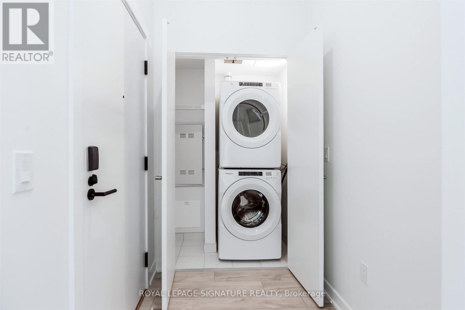 105 - 720 Whitlock Avenue, Milton, Ontario  L9E 2B5 - Photo 3 - W12634734