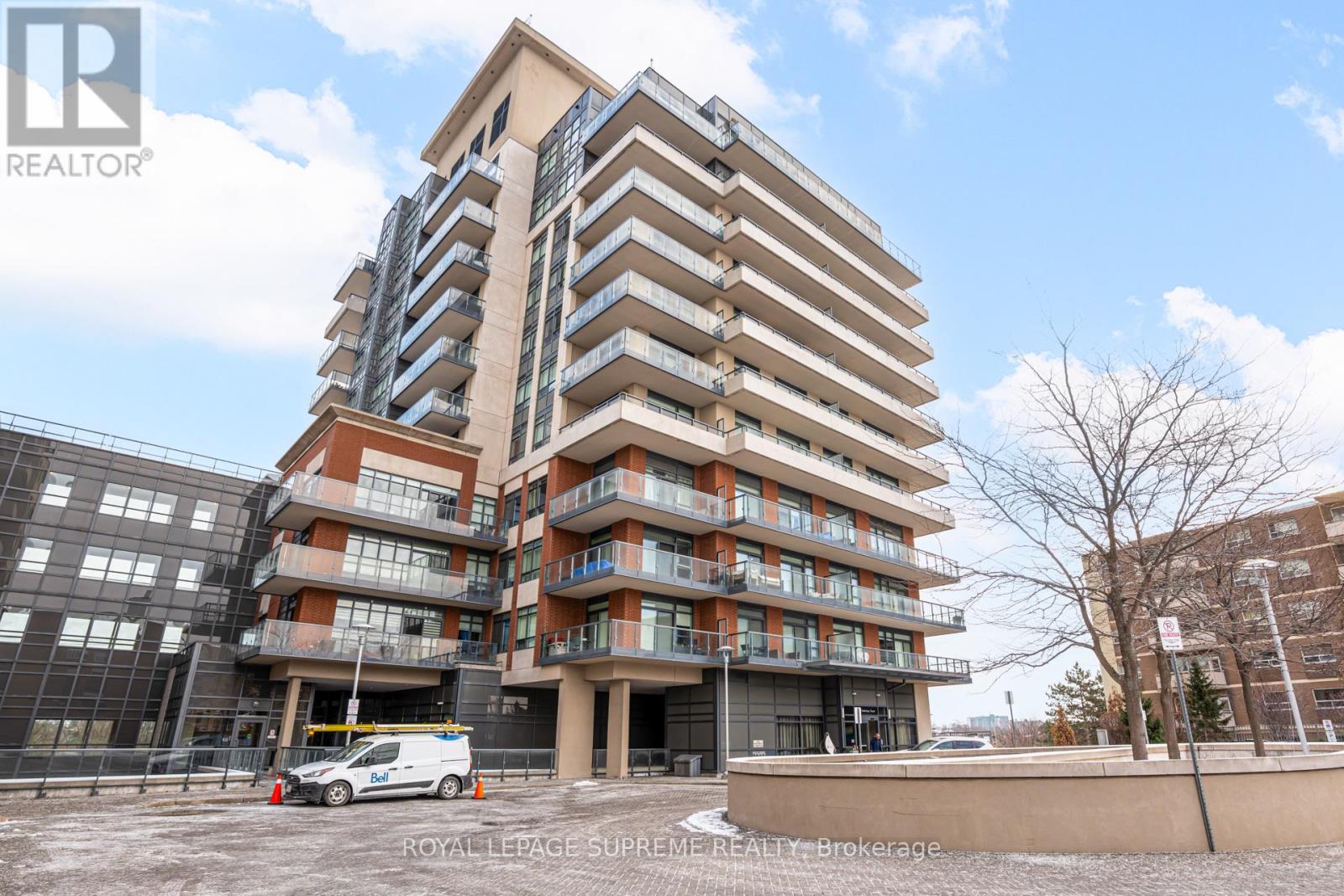 703 - 35 Fontenay Court, Toronto, Ontario  M9B 0E3 - Photo 4 - W12634770