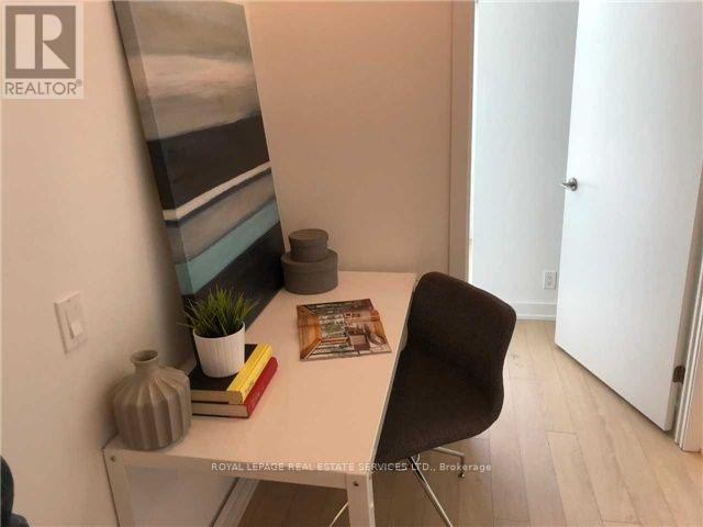 2710 - 10 Park Lawn Road, Toronto, Ontario  M8V 0H9 - Photo 5 - W12634792