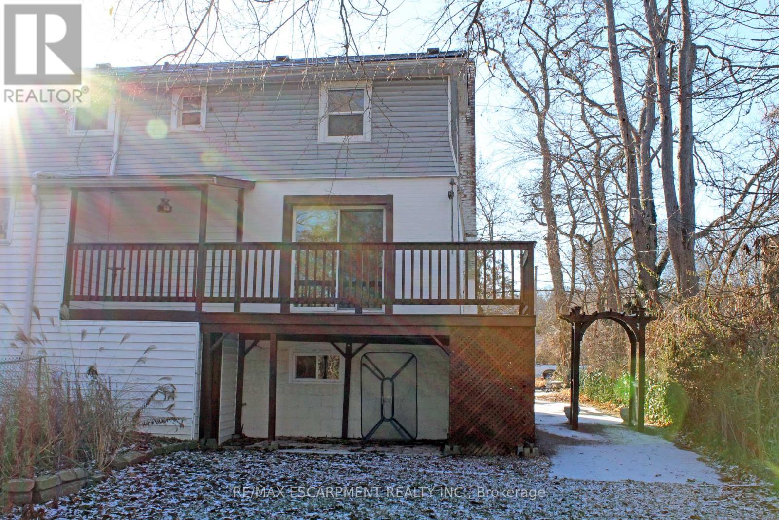 205 Main Street E, Grimsby, Ontario  L3M 1P5 - Photo 22 - X12634696