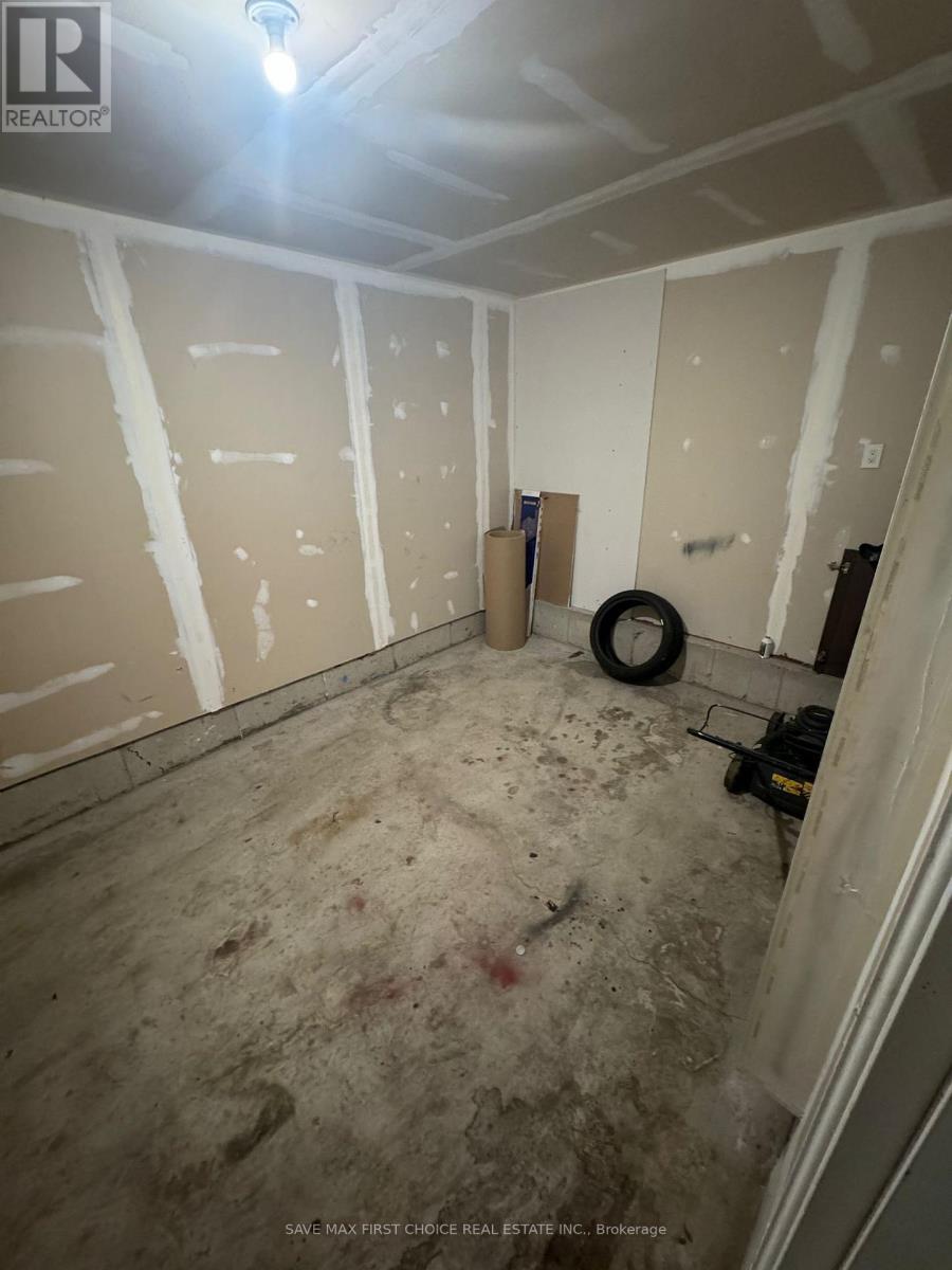 138 Watermill St Street, Kitchener, Ontario  N2P 0H3 - Photo 13 - X12634748