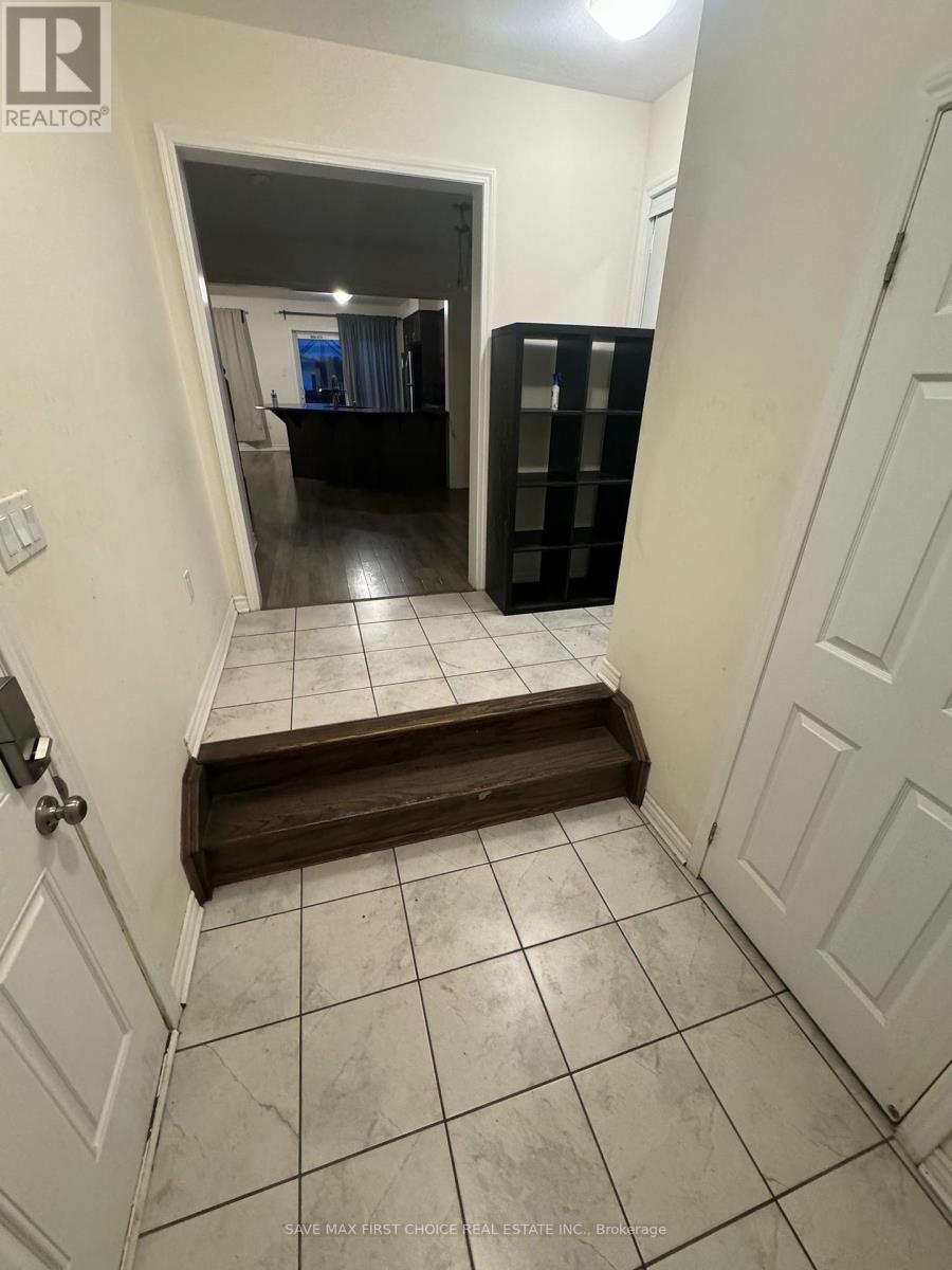 138 Watermill St Street, Kitchener, Ontario  N2P 0H3 - Photo 2 - X12634748