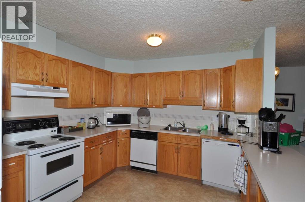 16 Edenwold Green Nw, Calgary, Alberta  T3A 5B8 - Photo 35 - A2273205