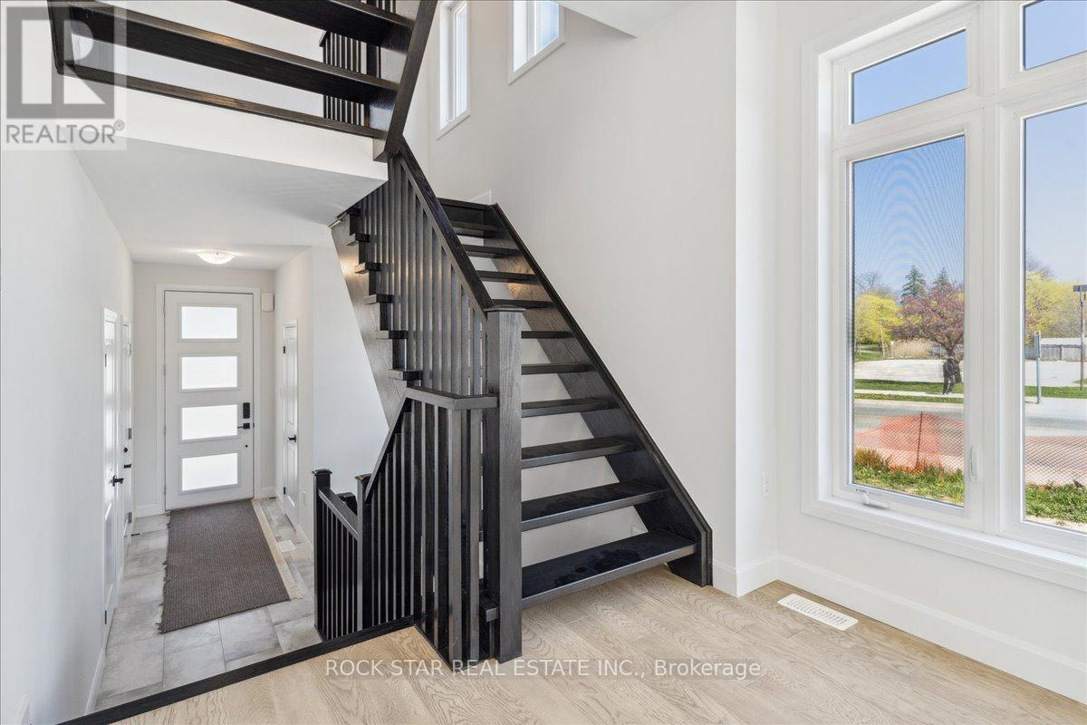 3 Southam Lane, Hamilton, Ontario  L9C 0E9 - Photo 17 - X12634396