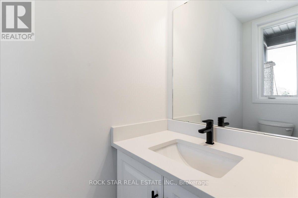 3 Southam Lane, Hamilton, Ontario  L9C 0E9 - Photo 3 - X12634396