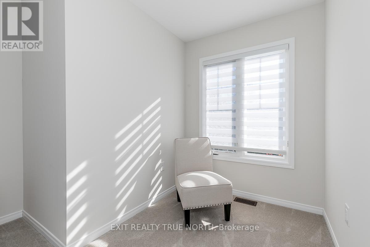 47 Marina Village Drive, Georgian Bay, Ontario  L0K 1S0 - Photo 28 - X12459469