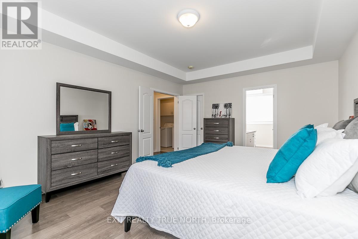 47 Marina Village Drive, Georgian Bay, Ontario  L0K 1S0 - Photo 20 - X12459469