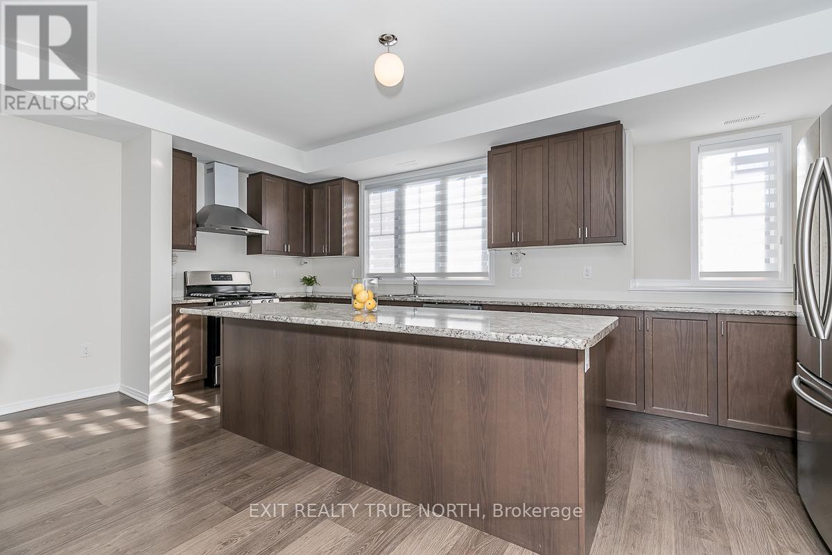 47 Marina Village Drive, Georgian Bay, Ontario  L0K 1S0 - Photo 13 - X12459469