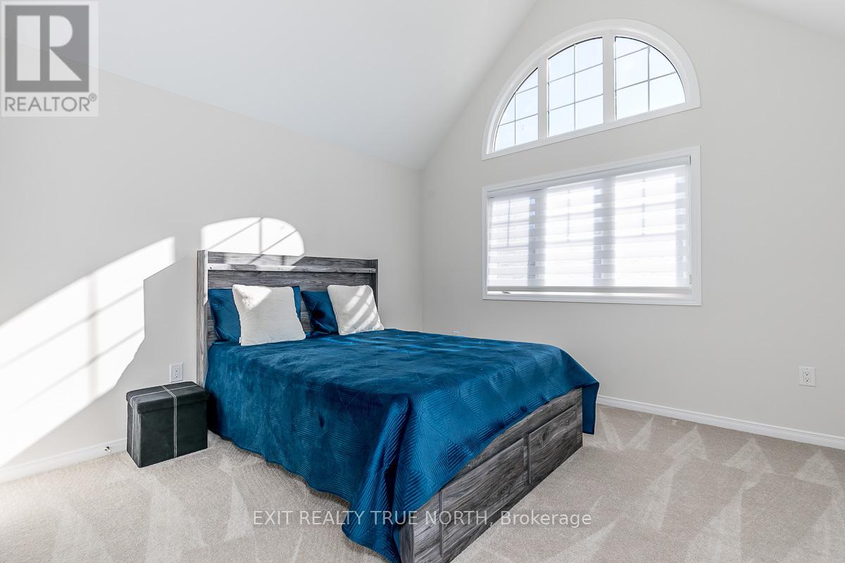 47 Marina Village Drive, Georgian Bay, Ontario  L0K 1S0 - Photo 30 - X12459469