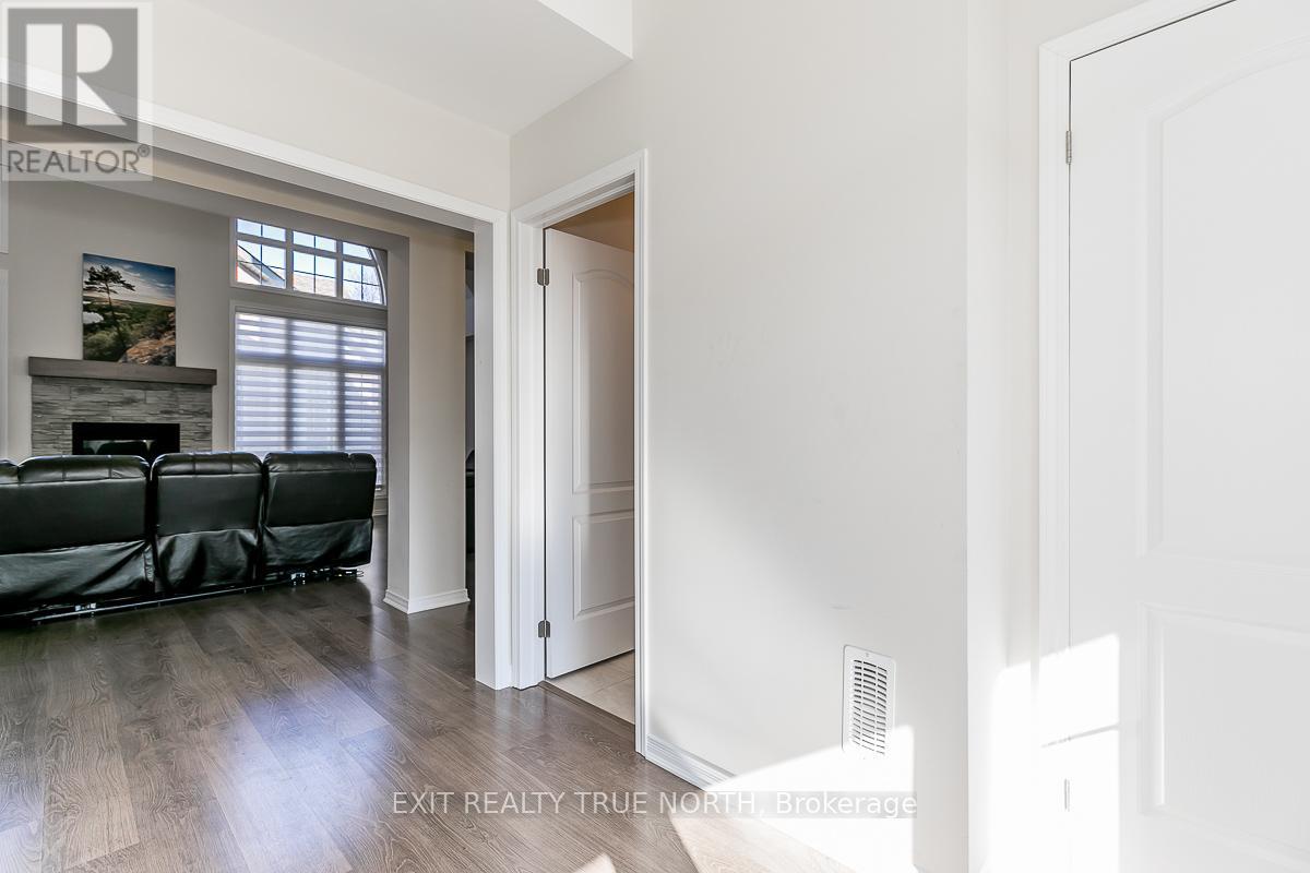 47 Marina Village Drive, Georgian Bay, Ontario  L0K 1S0 - Photo 7 - X12459469