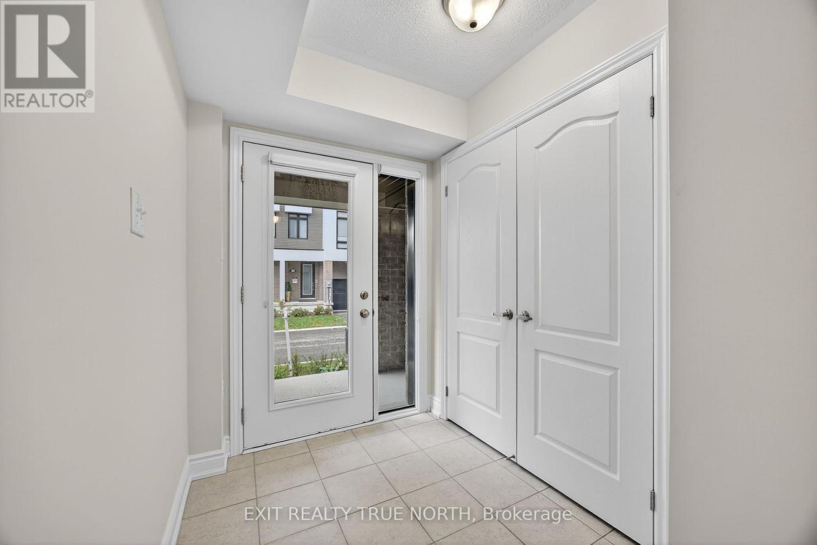 123 Marina Village Drive, Georgian Bay, Ontario  L0K 1S0 - Photo 3 - X12482196