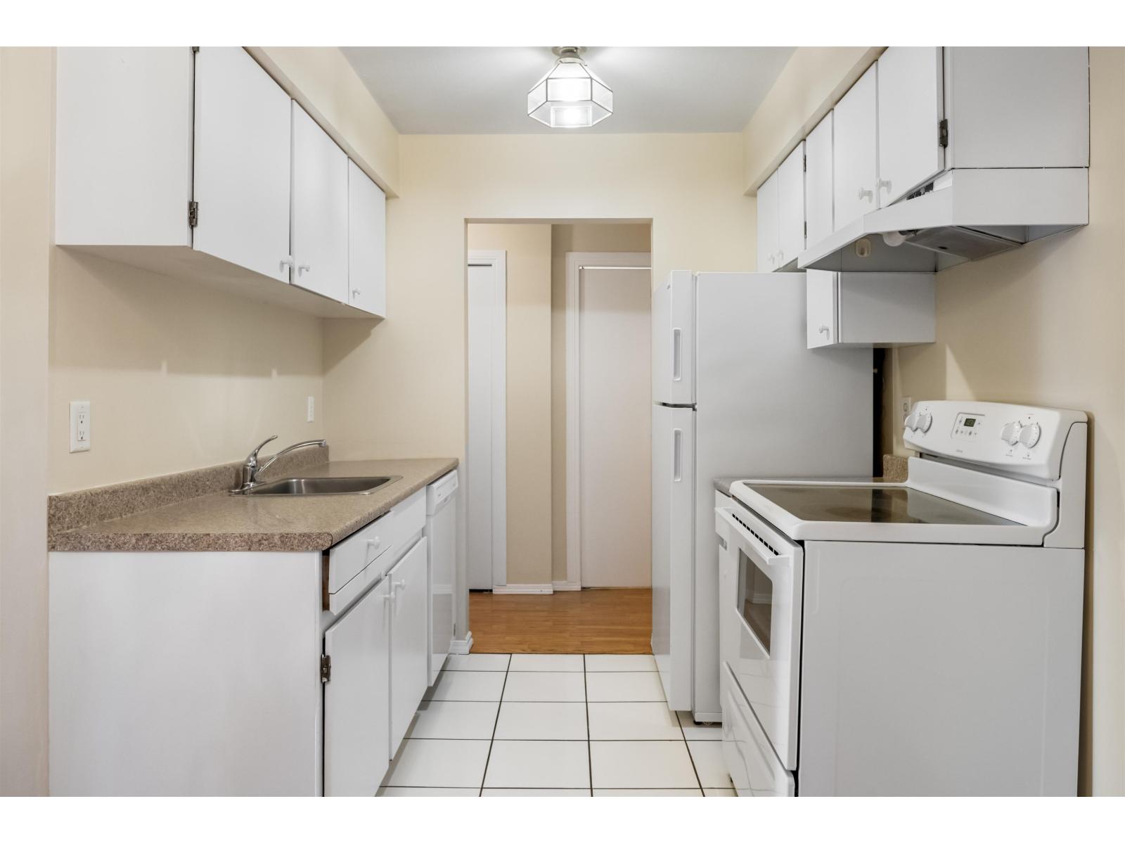 209 15268 100 Avenue, Surrey, British Columbia  V3R 7V1 - Photo 20 - R3053436