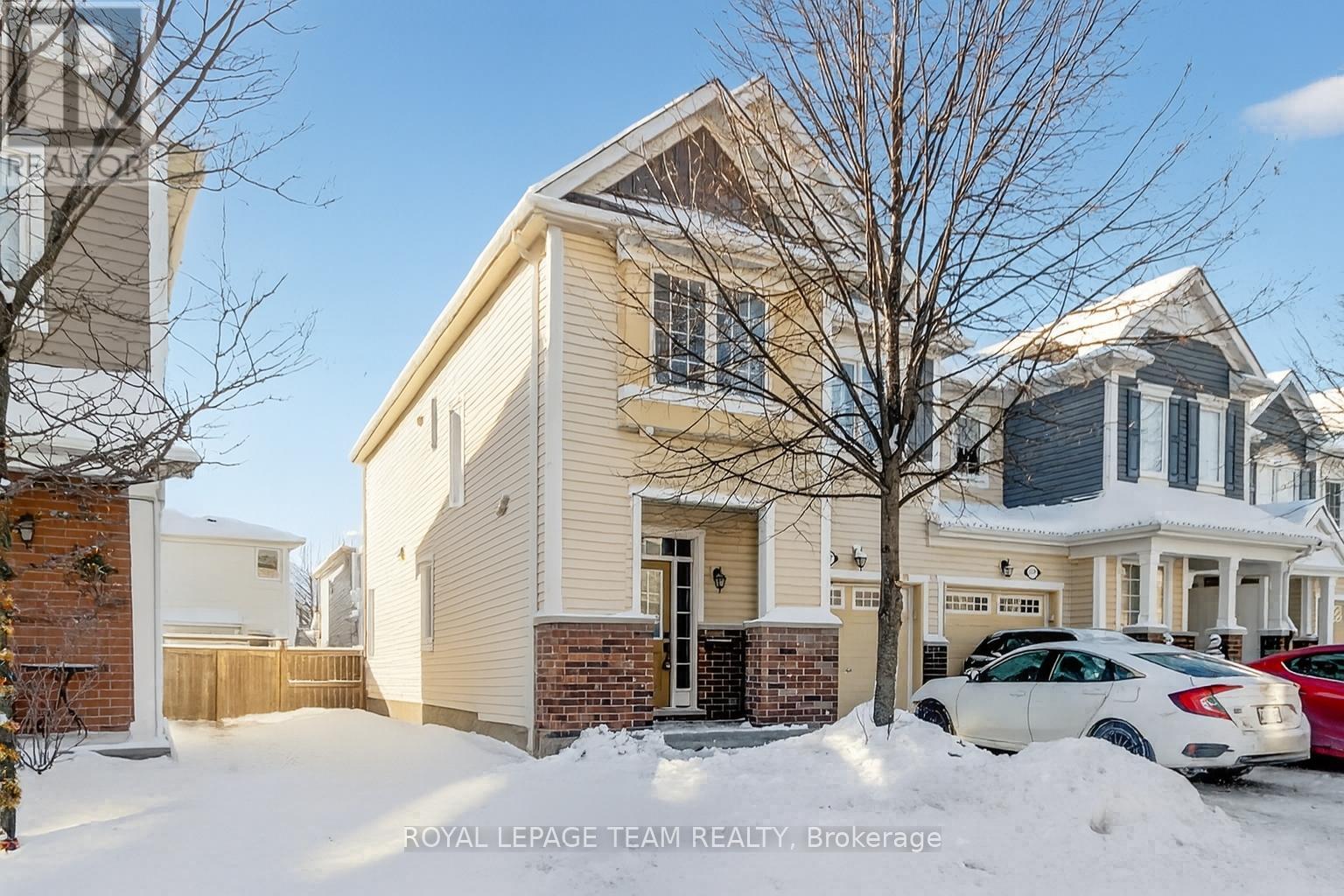 507 Foxlight Circle, Ottawa, Ontario  K2R 1G9 - Photo 2 - X12551118