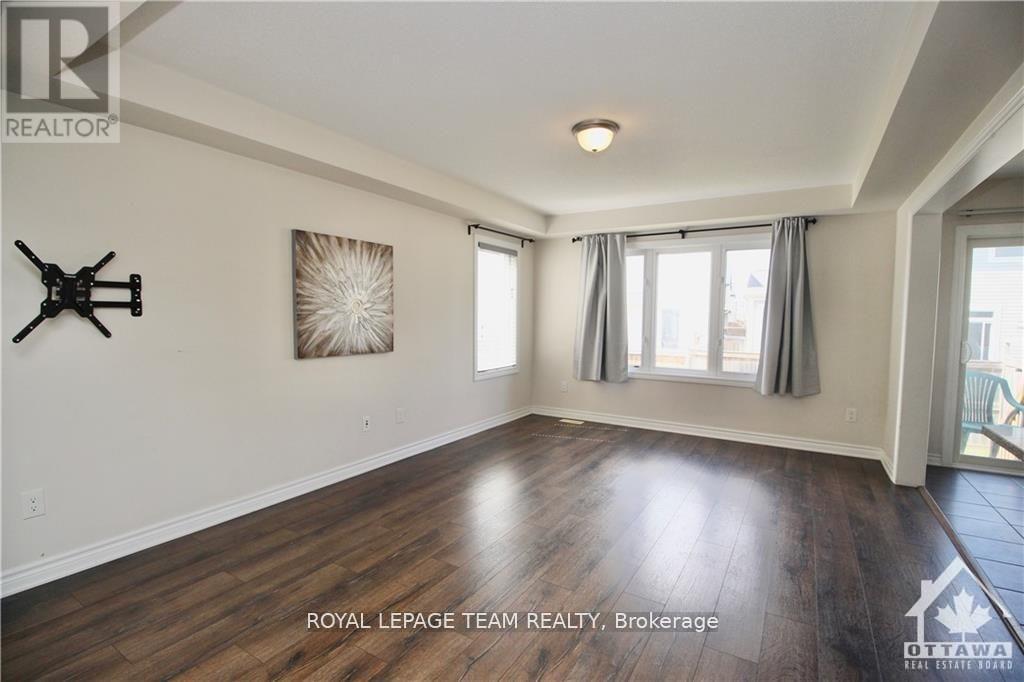 507 Foxlight Circle, Ottawa, Ontario  K2R 1G9 - Photo 8 - X12551118