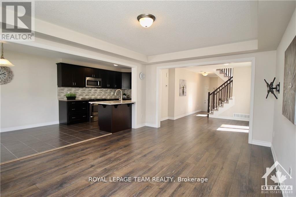 507 Foxlight Circle, Ottawa, Ontario  K2R 1G9 - Photo 9 - X12551118